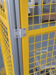 工业草莓视频APP在线下载围栏、机罩安装合页注意事项！