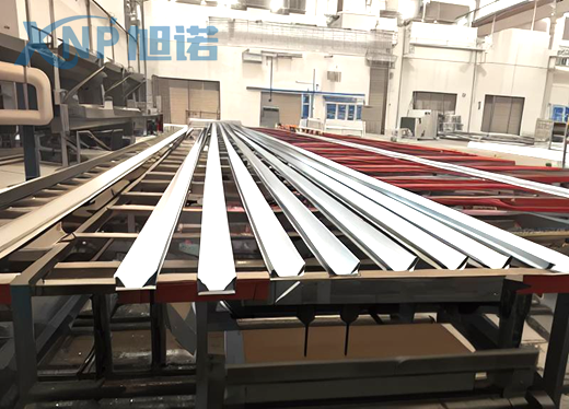 如何理解工业草莓视频APP在线下载精加工和深加工？不同点有哪些？