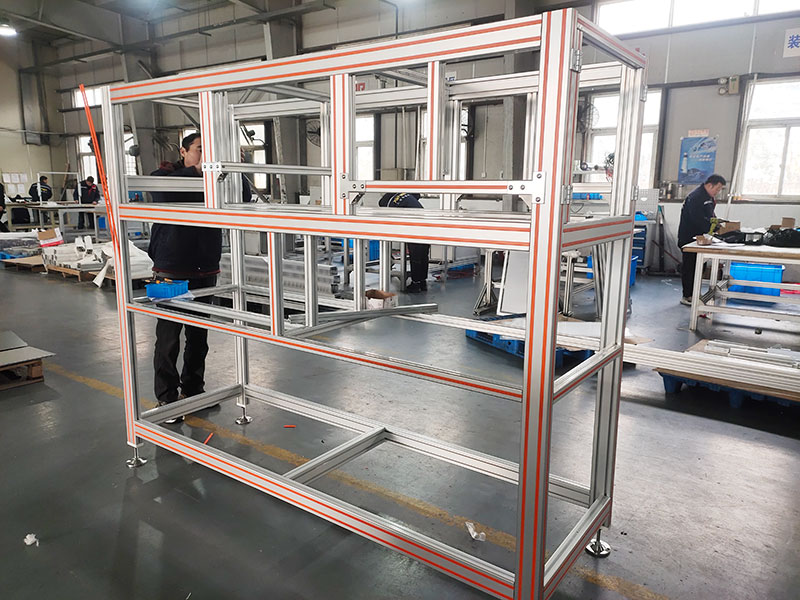 带蹄脚的草莓视频APP在线下载框架