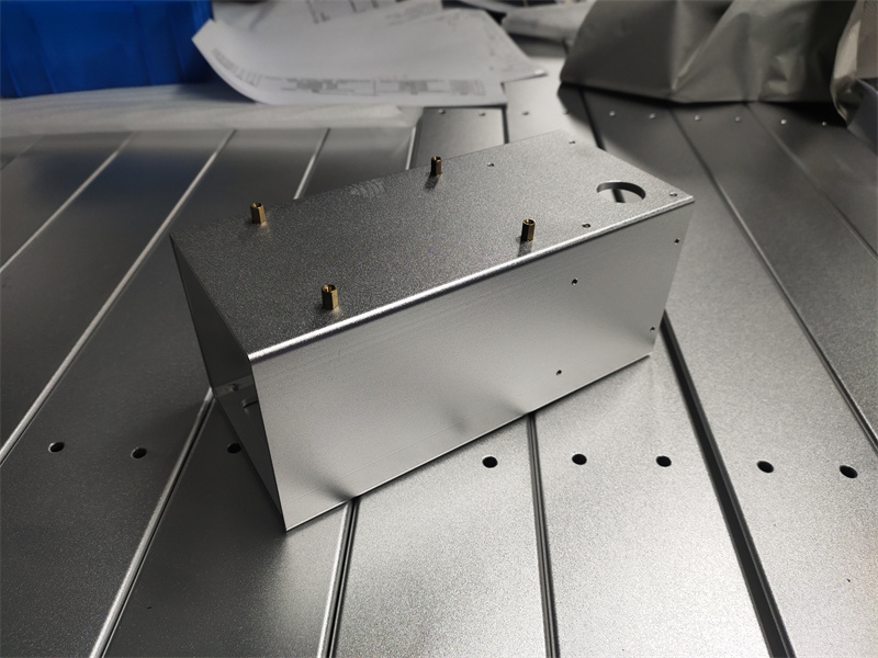 草莓视频APP在线下载电源保护金属壳CNC加工