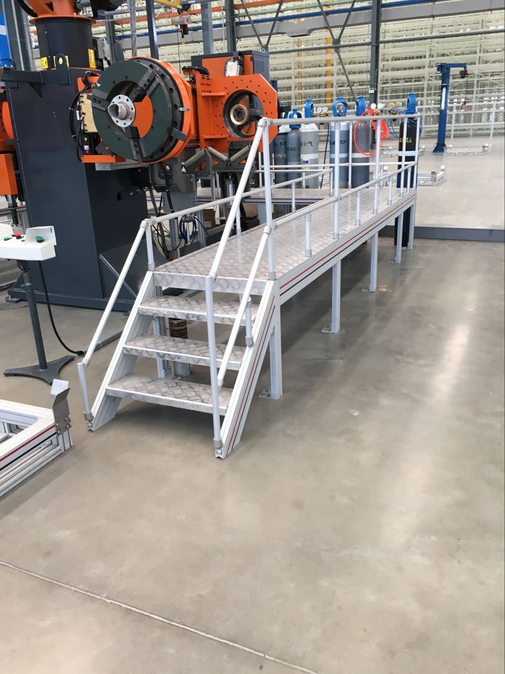 梯子草莓视频APP在线下载挤压开模定制