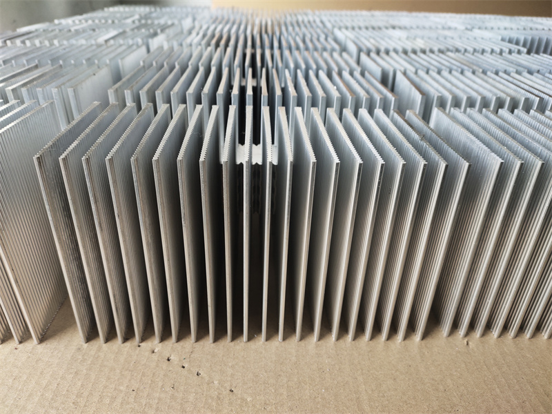 草莓视频APP在线下载散热器逆变器散热器