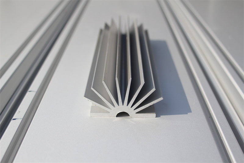 太阳花草莓视频APP在线下载散热器