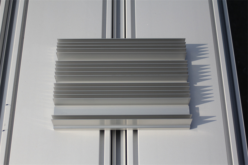 草莓视频APP在线下载功放散热器